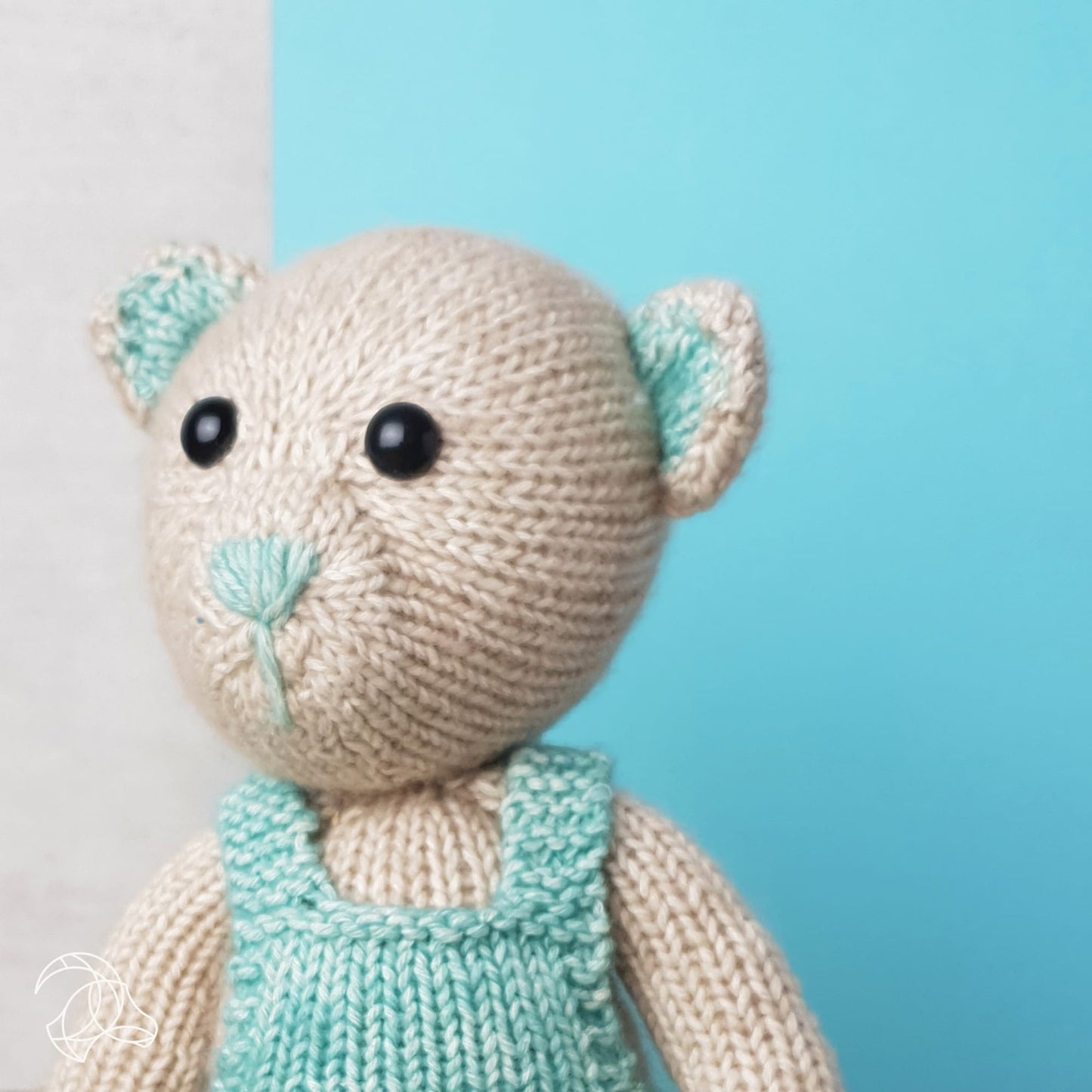 John the Bear - Gorgeous Knitting Kit from Hardicraft