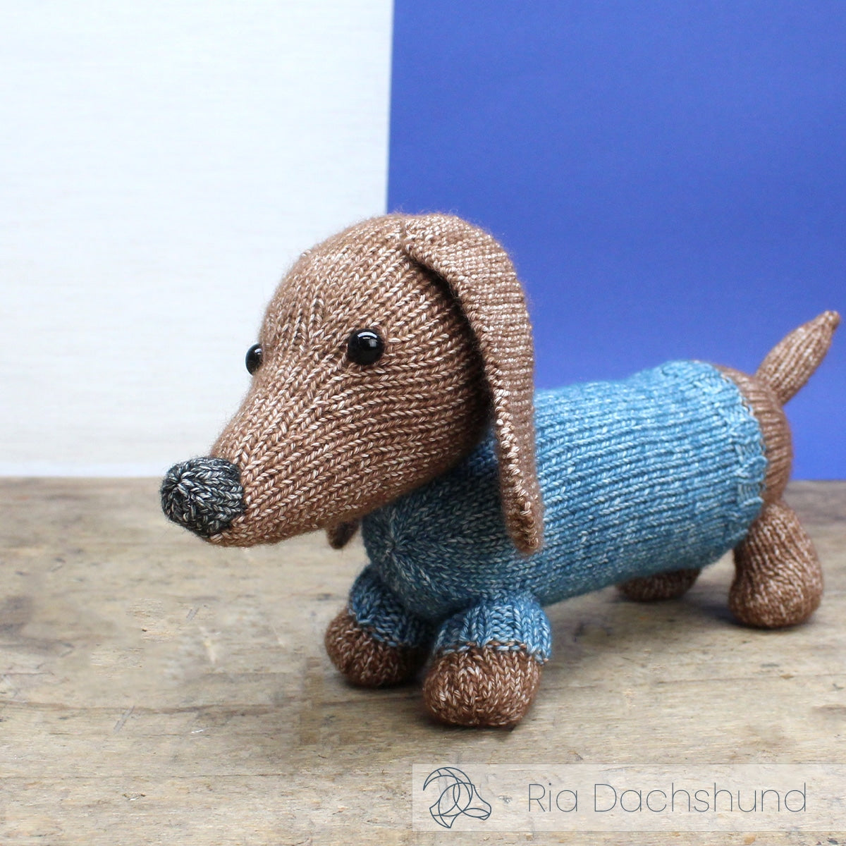 Ria the Dachshund - Doggy Knitting Kit from Hardicraft