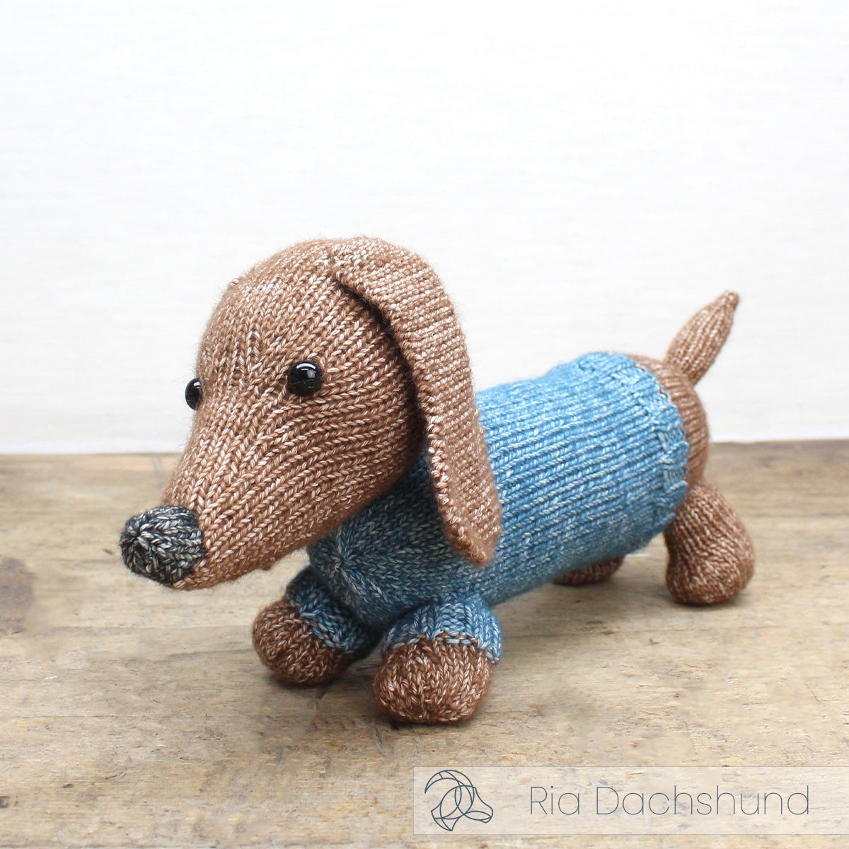 Ria the Dachshund -  Doggy Knitting Kit from Hardicraft