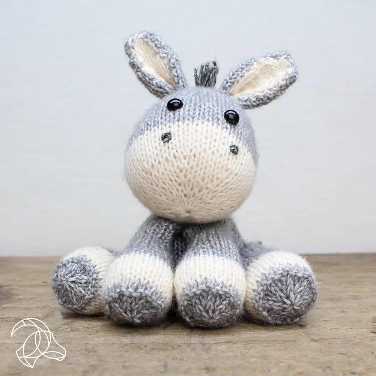 Lente the Donkey - Delightful Knitting Kit from Hardicraft