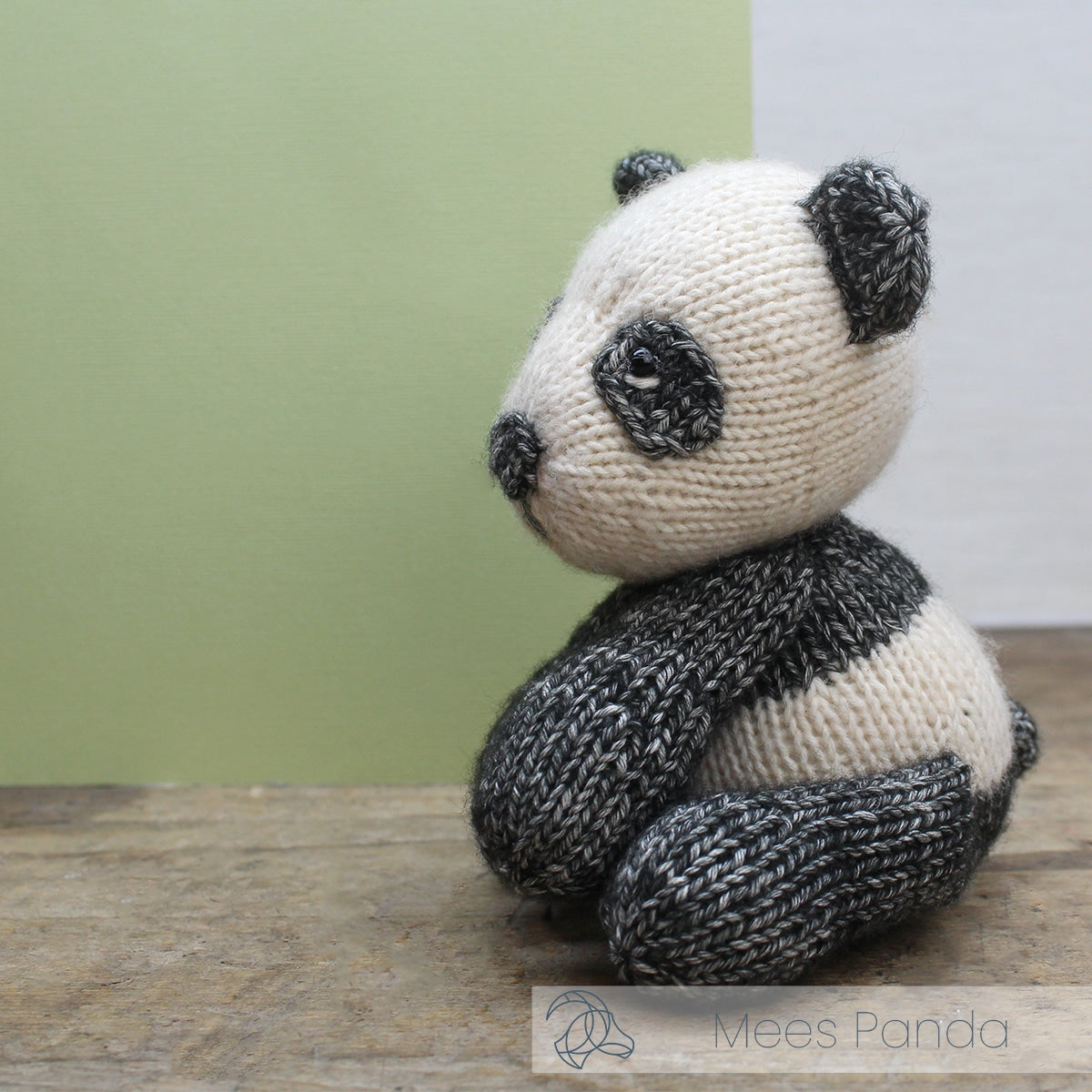 Little Mees Panda - Delightful Knitting Kit from Hardicraft