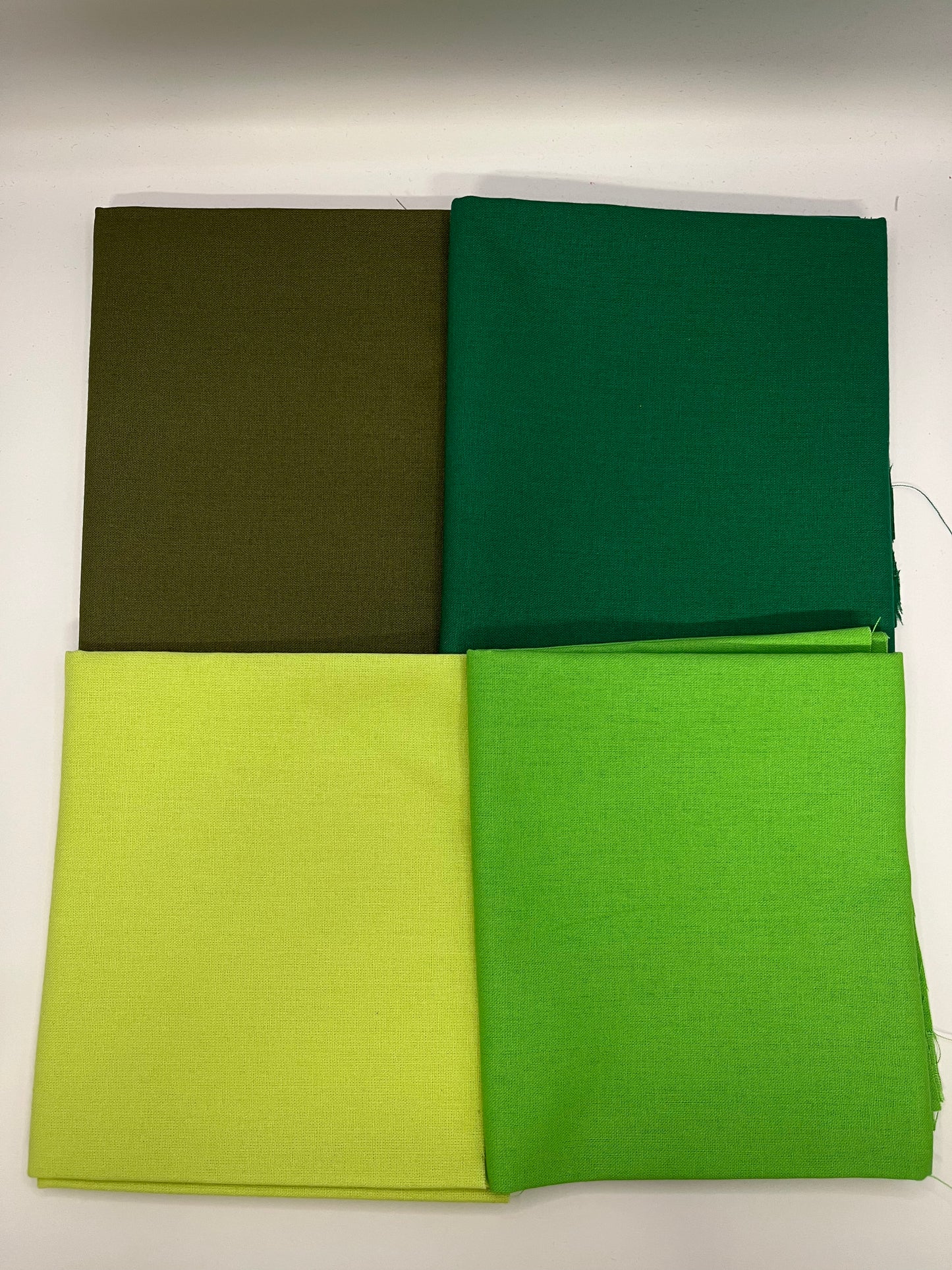 Green Mixed Fabric Bundle - 4 x 100% Cotton Fat Quarter Pack