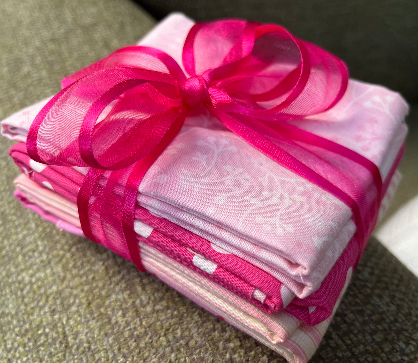 Fabric Fat Quarter Bundle - 'Trendy Pinks' - 100% Cotton - Pack of 4