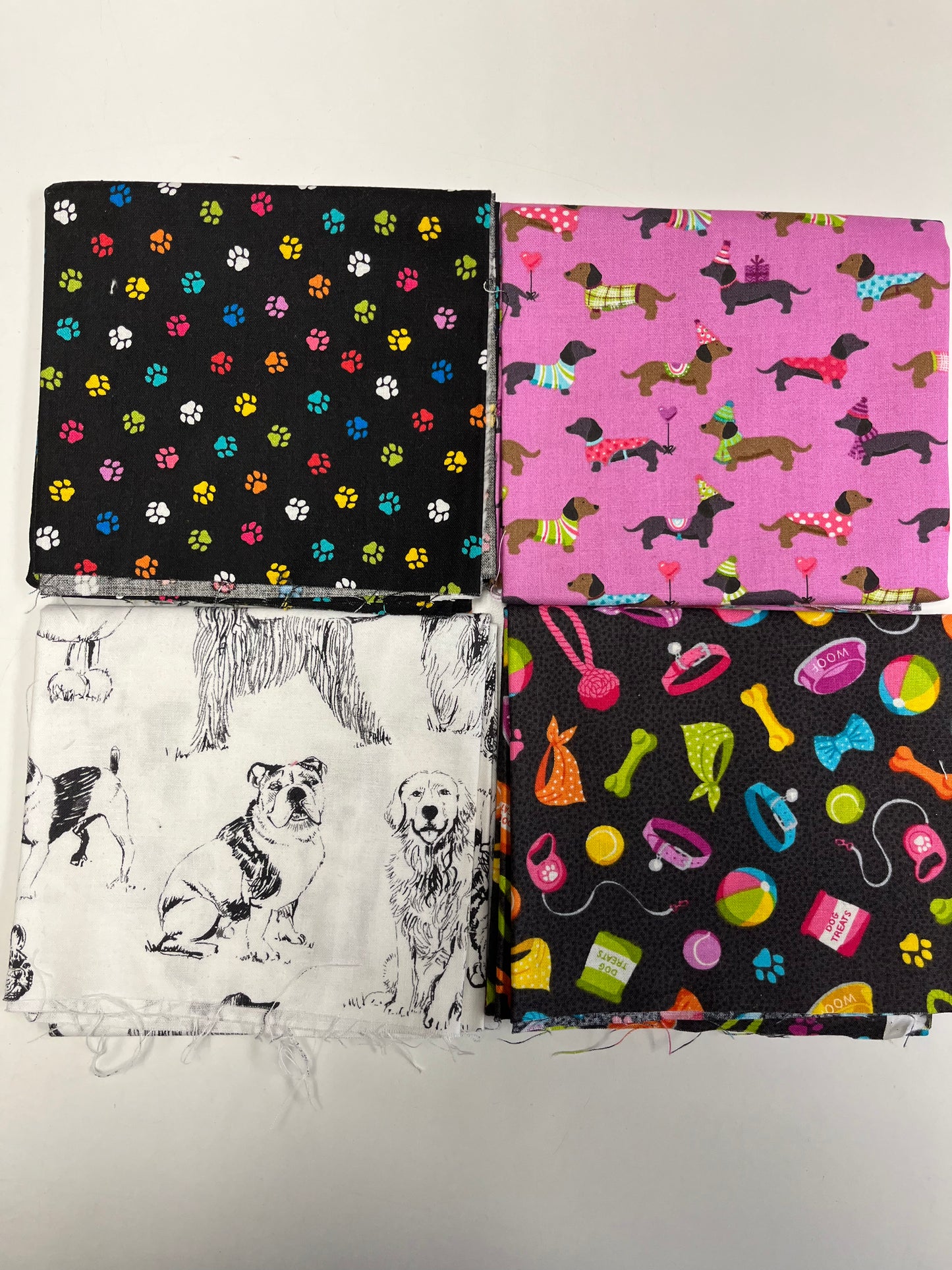 Dog & Puppy Fabric Fat Quarter Bundle - for bandana's and quilting