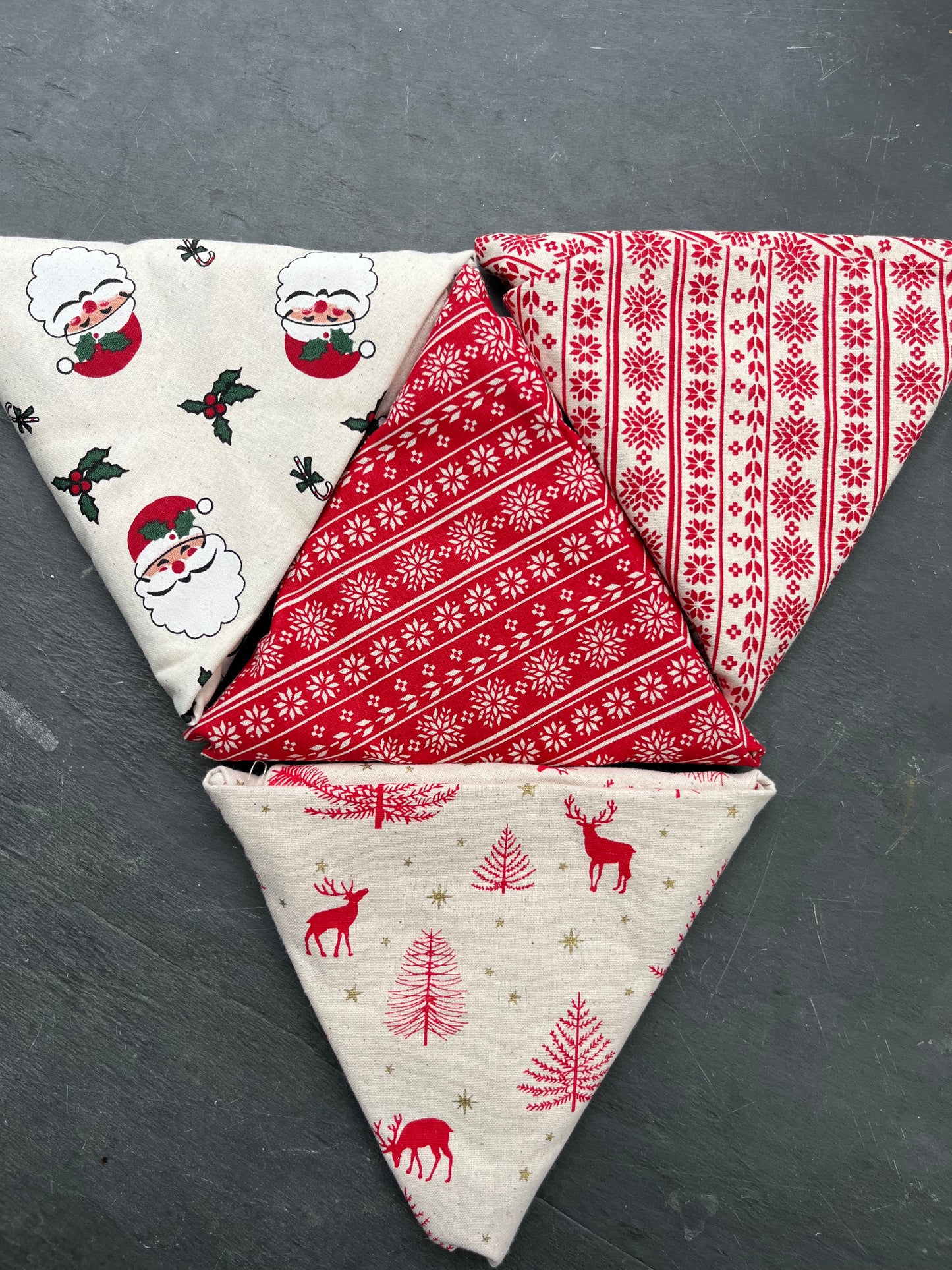 Christmas Festive Fat Quarter Bundle - for Quilting etc