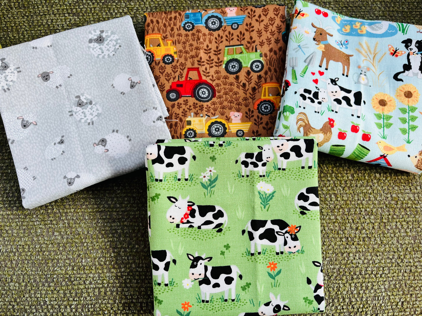 Farmyard Fabric Fat Quarter Bundle - for Quilting, Crafting Project etc