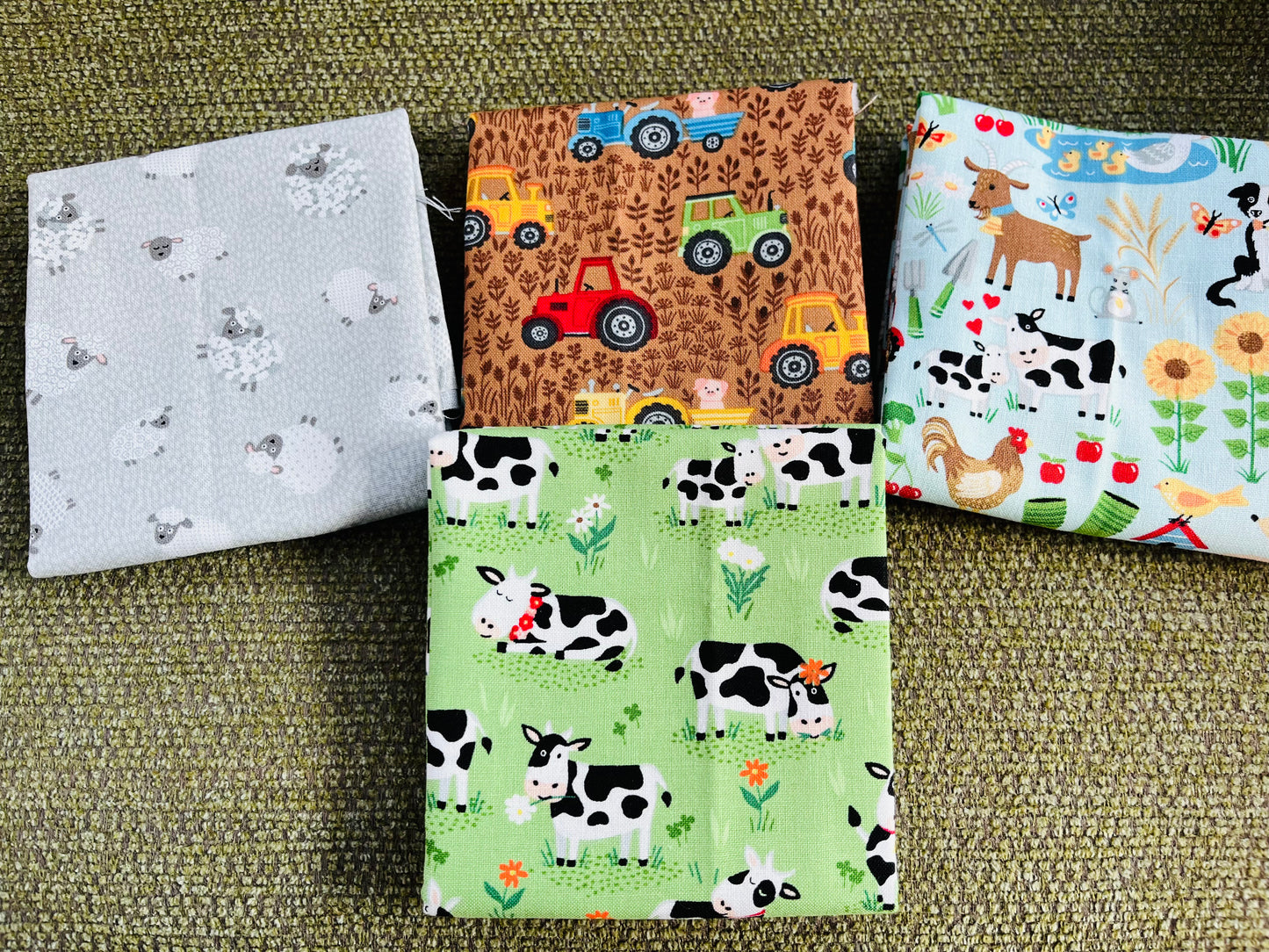 Farmyard Fabric Fat Quarter Bundle - for Quilting, Crafting Project etc
