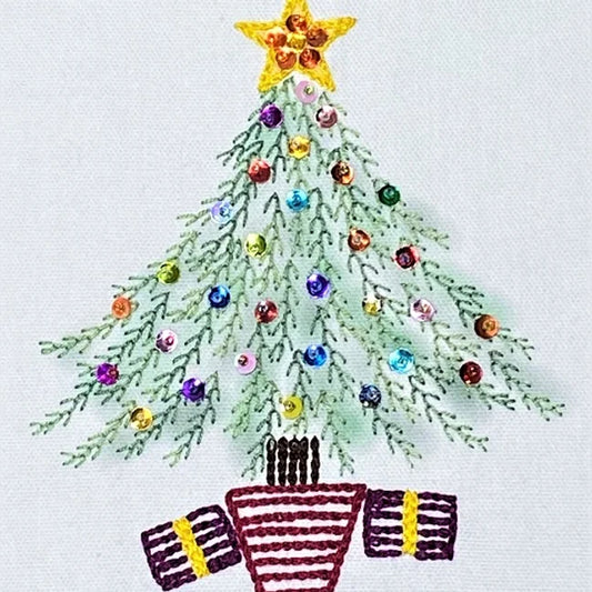 Christmas Tree Embroidery in 2 Stitch Steps by Dizzy & Creative