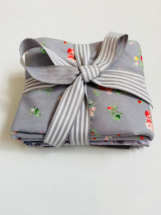 Fabric Fat Quarter Bundle - Grey - 100% Cotton