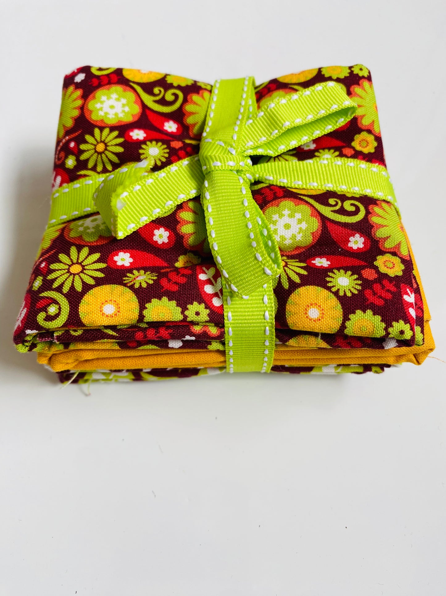 Fabric Fat Quarter Bundle - 'Earthy Tones - Browns & Greens' - 100% Cotton