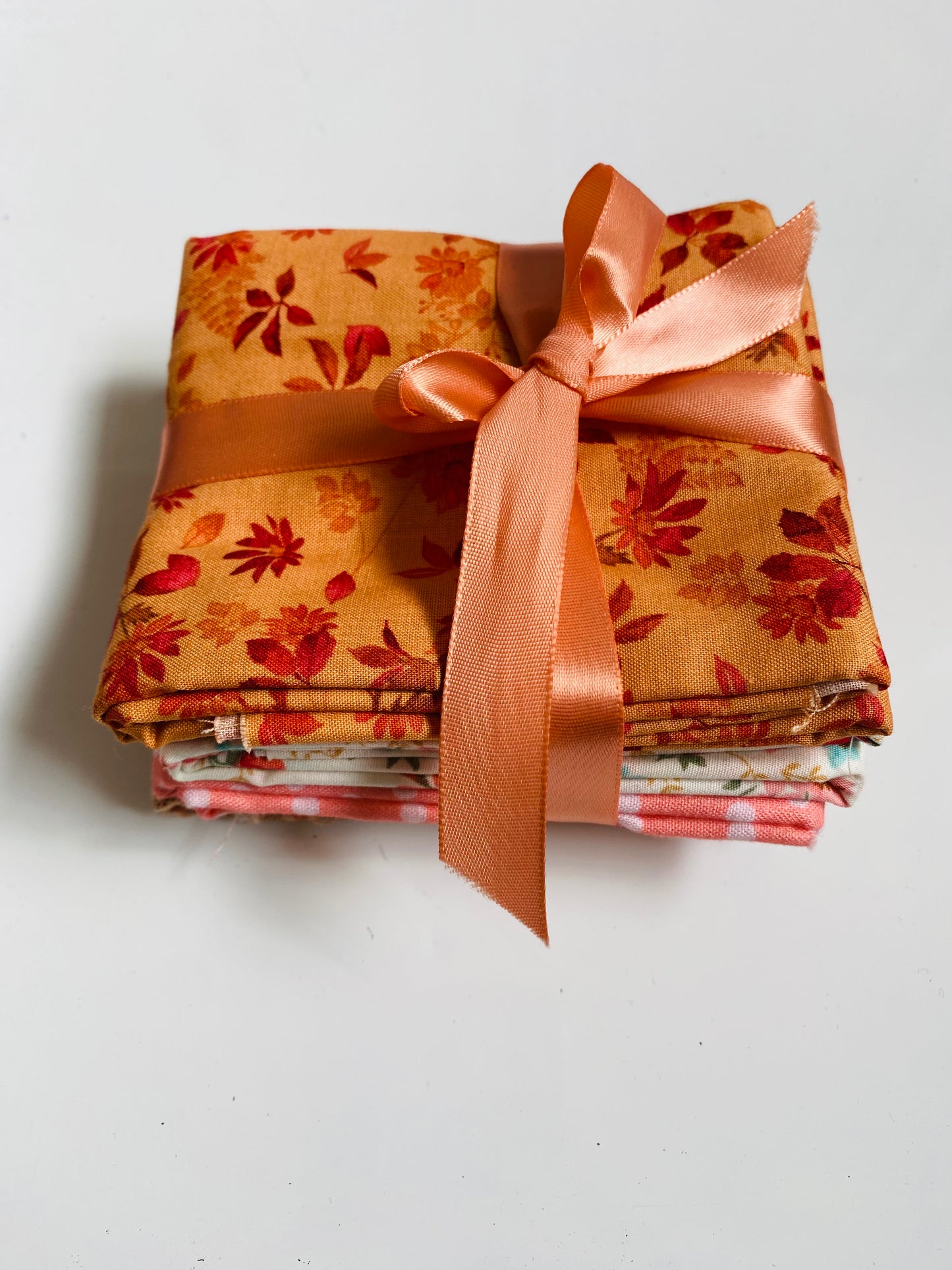 Fabric Fat Quarter Bundle - 'Oranges & Pinks' - 100% Cotton