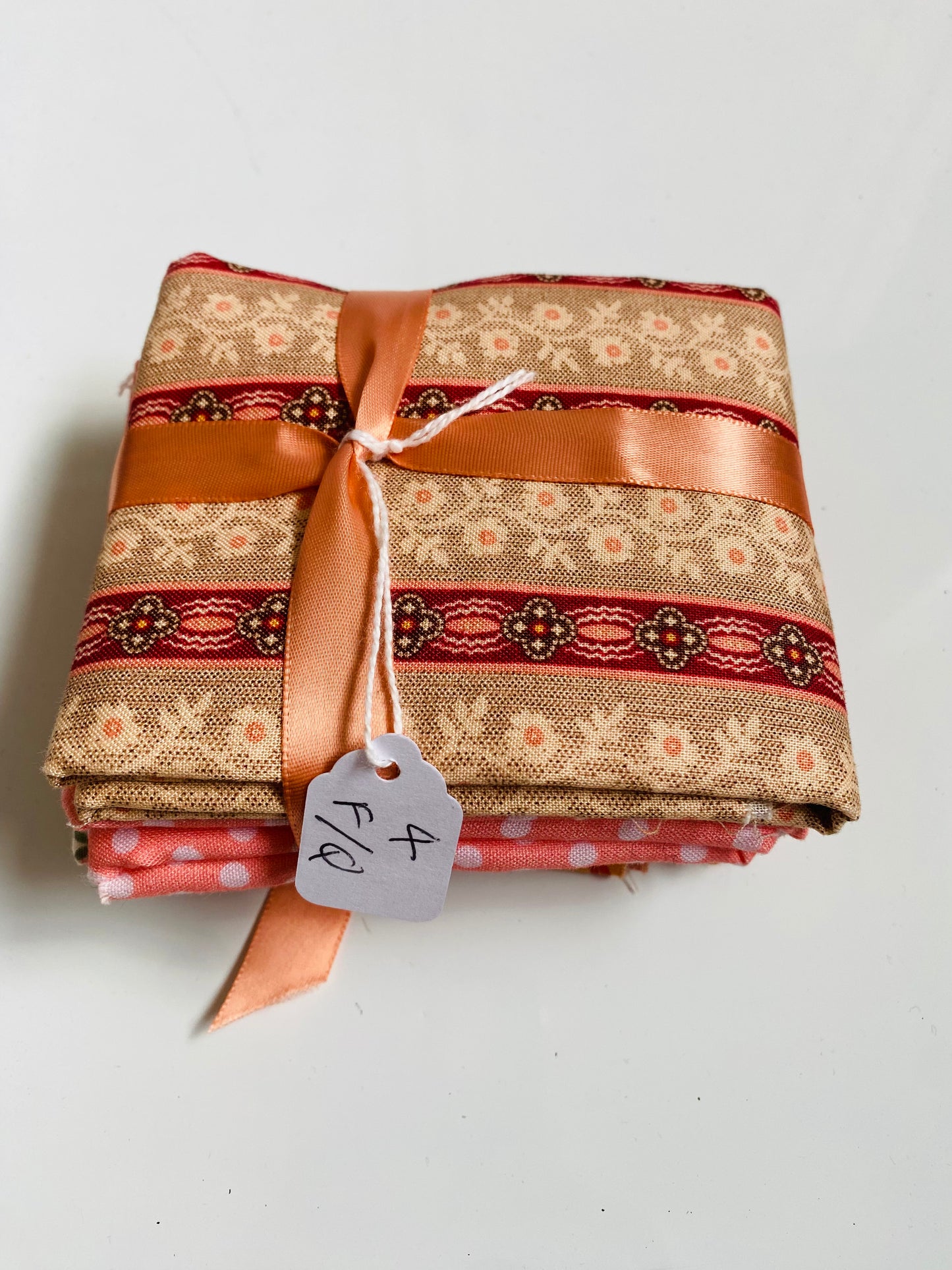 Fabric Fat Quarter Bundle - 'Oranges & Pinks' - 100% Cotton