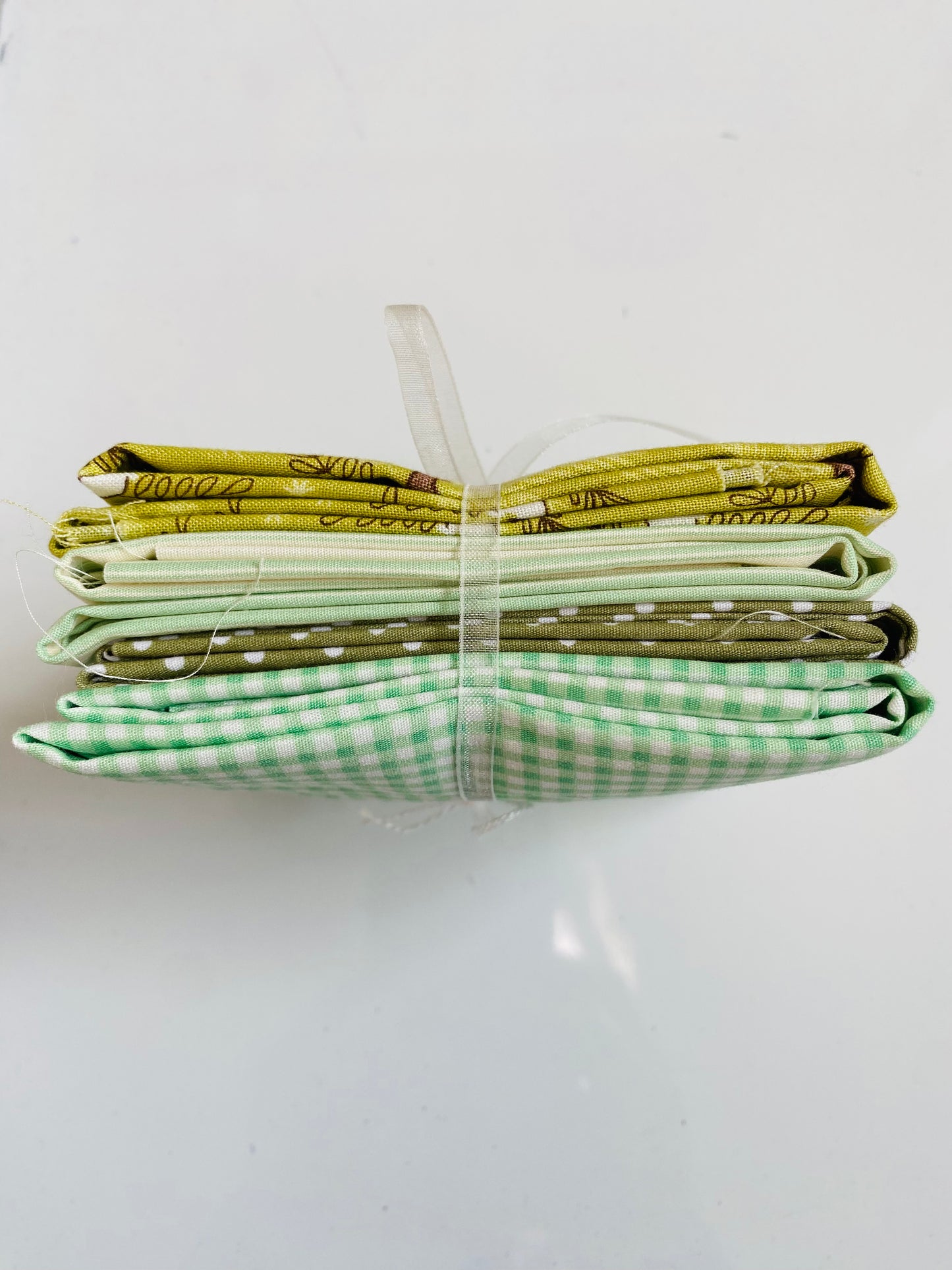 Fabric Fat Quarter Bundle - 'Greens' - 100% Cotton