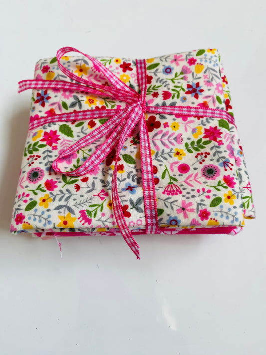 Fabric Fat Quarter Bundle - 'Lovely Summer Pinks' - 100% Cotton