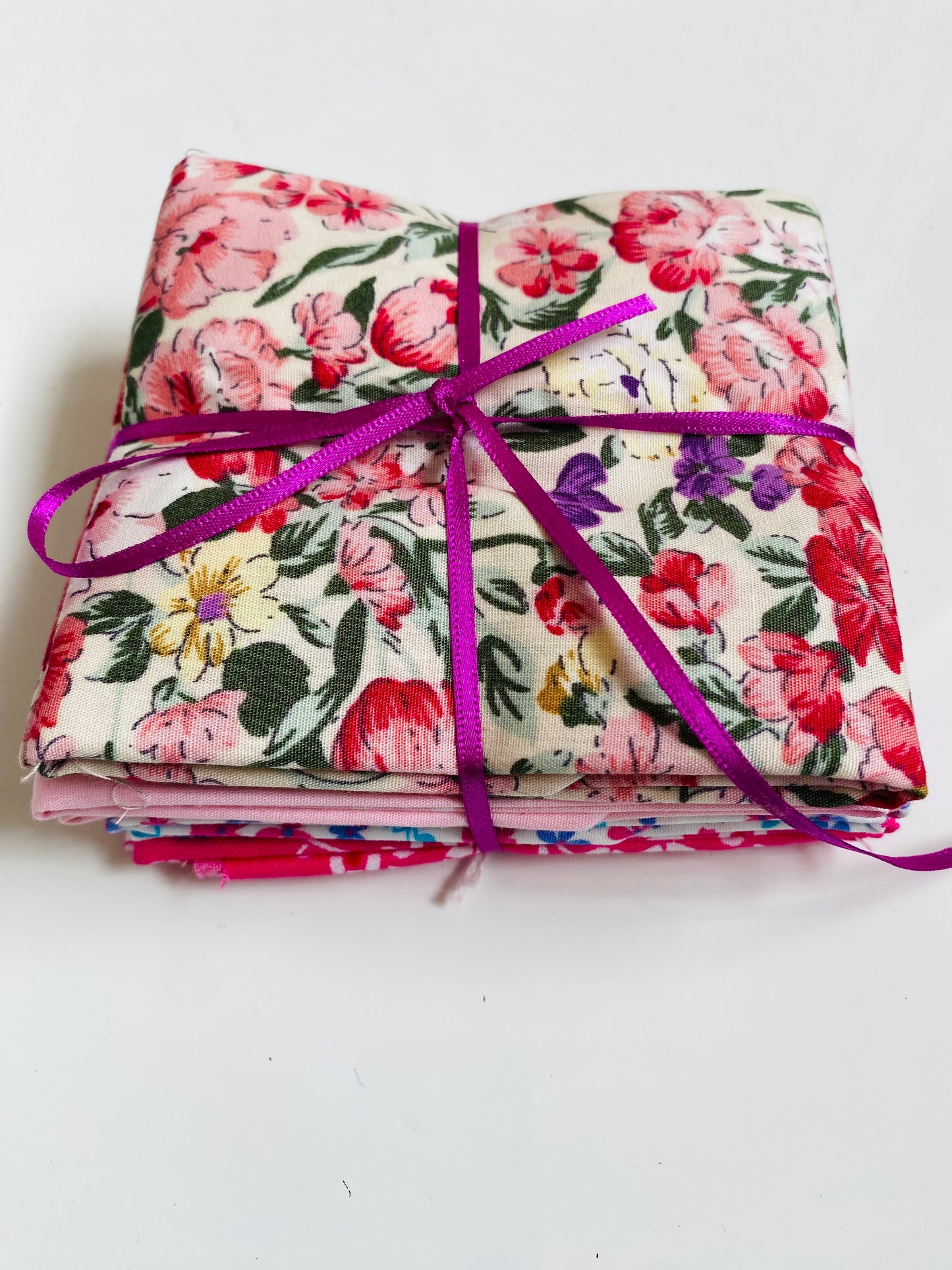 Fabric Fat Quarter Bundle - 'Pinks & Blues' - 100% Cotton