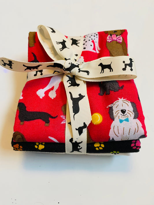 Dog & Puppy Fabric Fat Quarter Bundle - for appliqué, pillows, bags, cushions and quilts