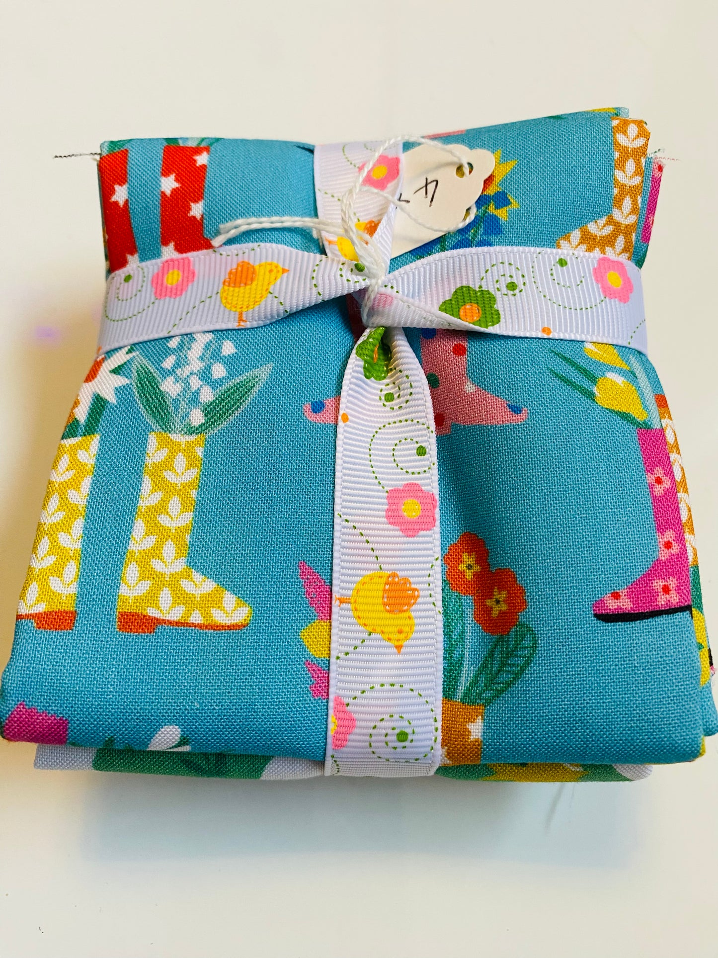 Easter & Spring Fabric Fat Quarter Bundle - for appliqué, pillows, bags, cushions and quilts