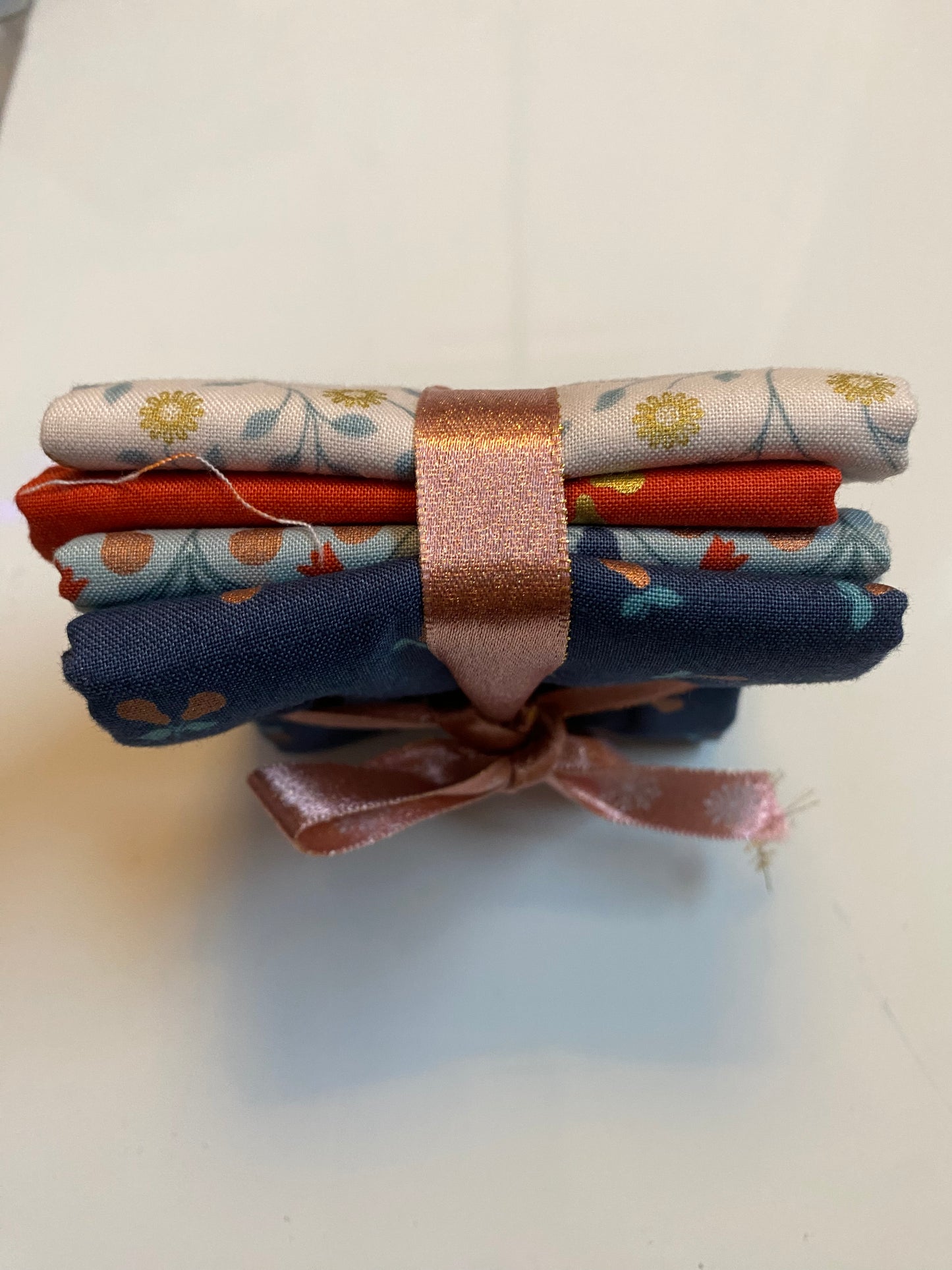 Fabric Fat Quarter Bundle - 'Summer Warmth' - 100% Cotton