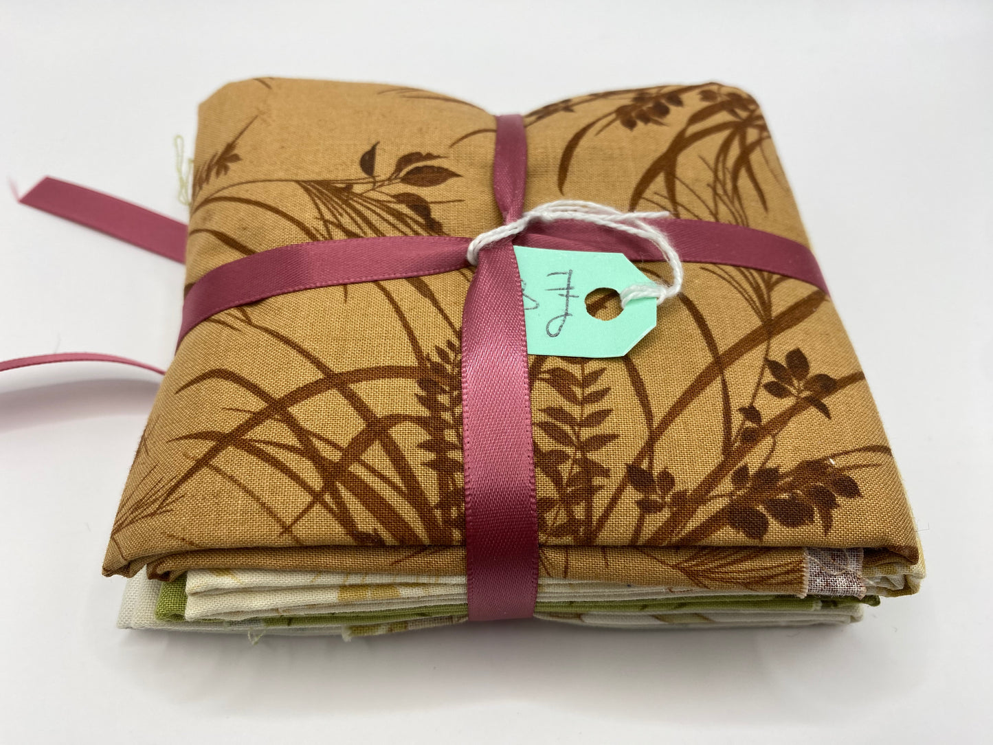 Fabric Fat Quarter Bundle - 'Autumn Colours' - 100% Cotton Fabric