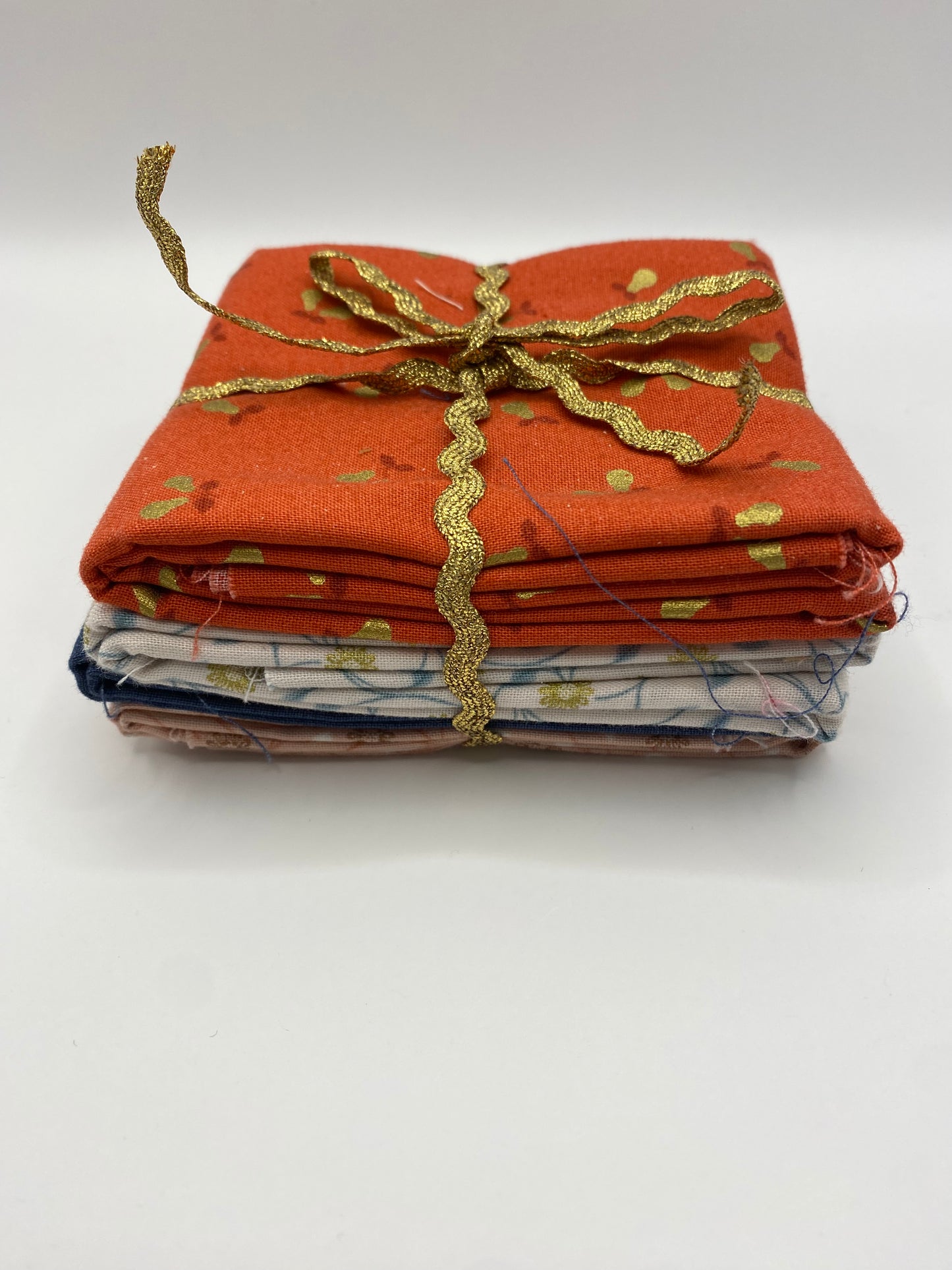 Fabric Fat Quarter Bundle - 'Pears' - 100% Cotton Fabric