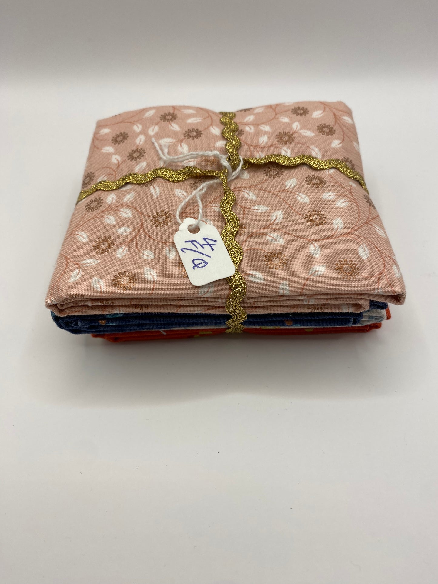 Fabric Fat Quarter Bundle - 'Pears' - 100% Cotton Fabric