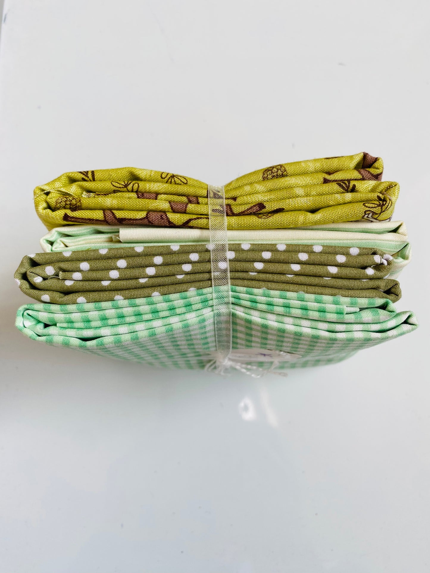 Fabric Fat Quarter Bundle - 'Greens' - 100% Cotton