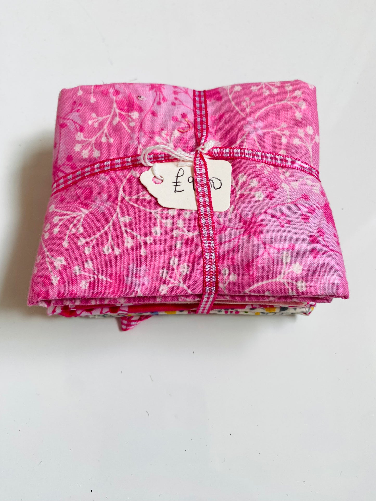 Fabric Fat Quarter Bundle - 'Lovely Summer Pinks' - 100% Cotton